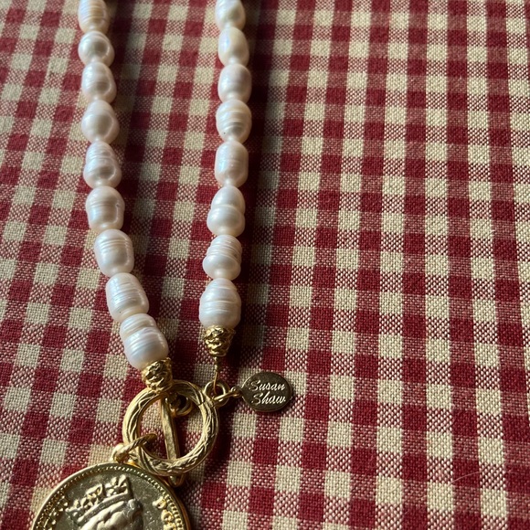 Susan Shaw Queen Elizabeth Coin Pearl Necklace Never Worn MSRP $164 - Picture 2 of 7
